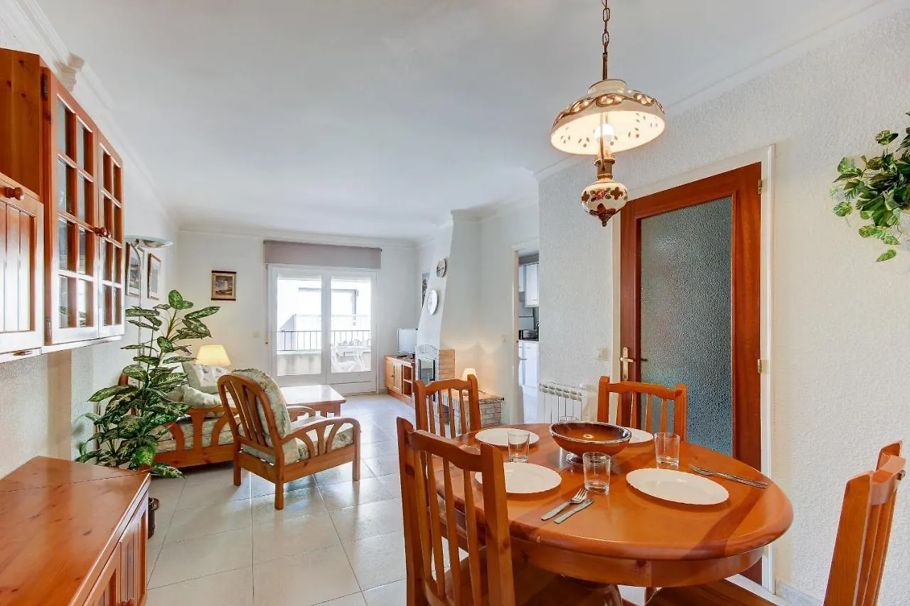 Francesc Macia Roses - Immo Barneda Apartment