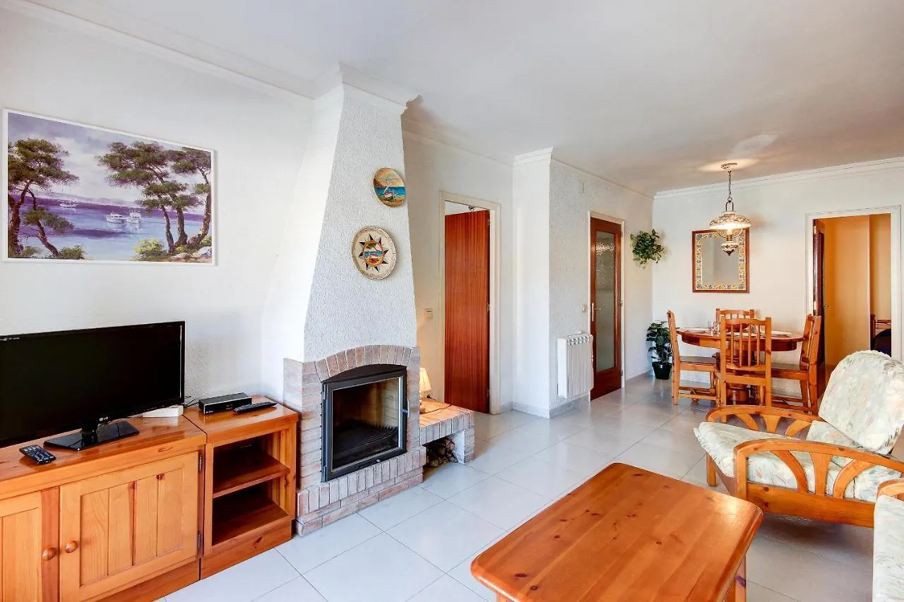 Francesc Macia Roses - Immo Barneda Apartment